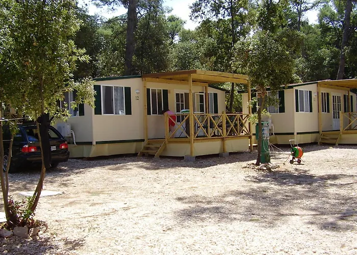 Günstiges Hotel: Mobile Homes Camping Biograd