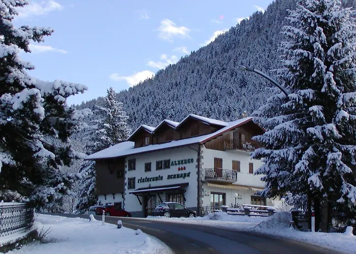 Hotel con golf: Albergo Ristorante Scanapà