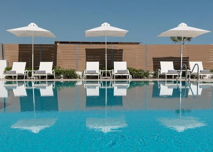  Akrogiali Beach Apartments