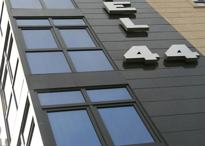 Hotel 44