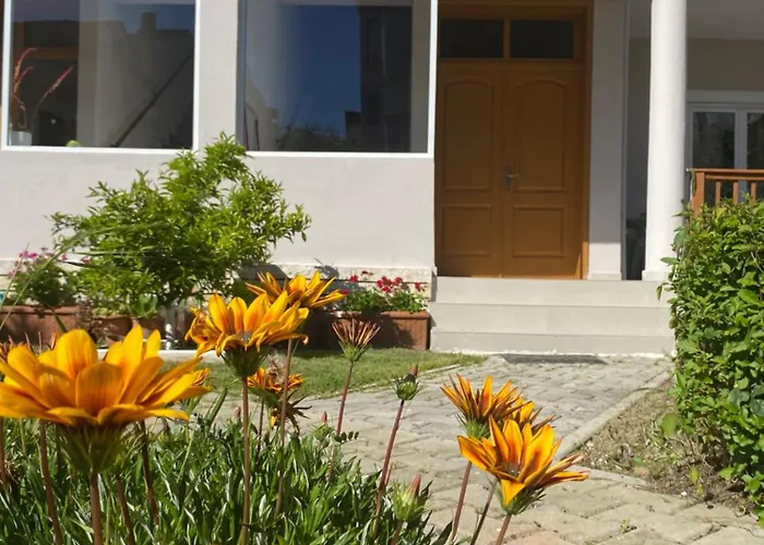 Vila M Vera Rooms With Kitchen And Apartments