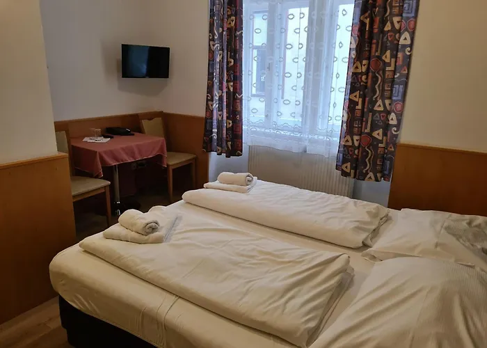 Hotel barato: Pension Ani-Falstaff