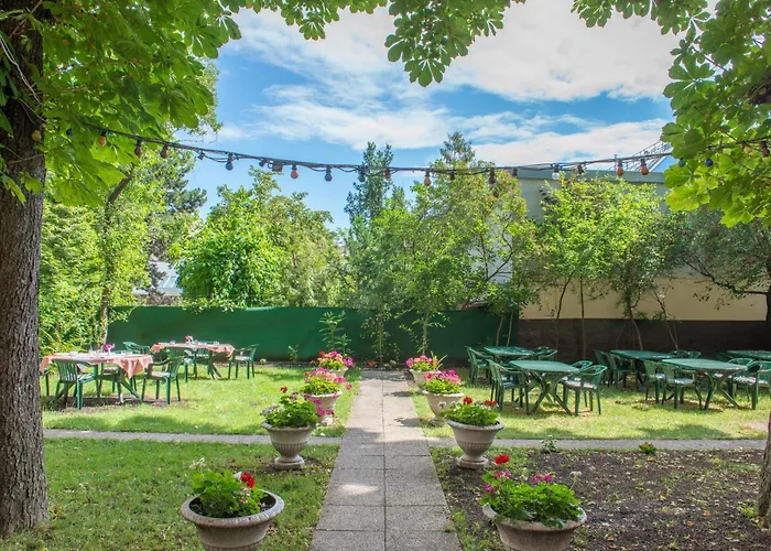Garten- Und Kunsthotel Gabriel