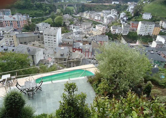 Hotel con piscina: Casona El Gurugu
