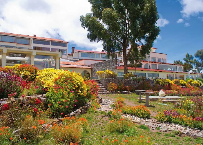 Hotel suites Taypikala Lago