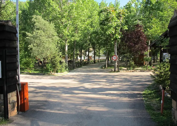 Camping Rural Llanos De Arance