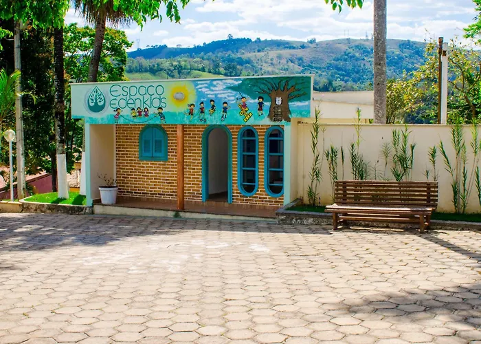 Villa do Éden
