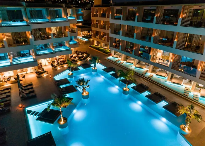 Hotel di lusso: Akasha Beach Hotel & Spa