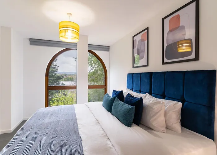 Host & Stay - 52 Waterside Place