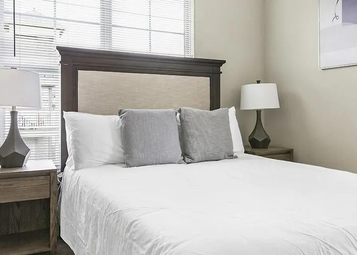 Landing Modern Apartment With Amazing Amenities