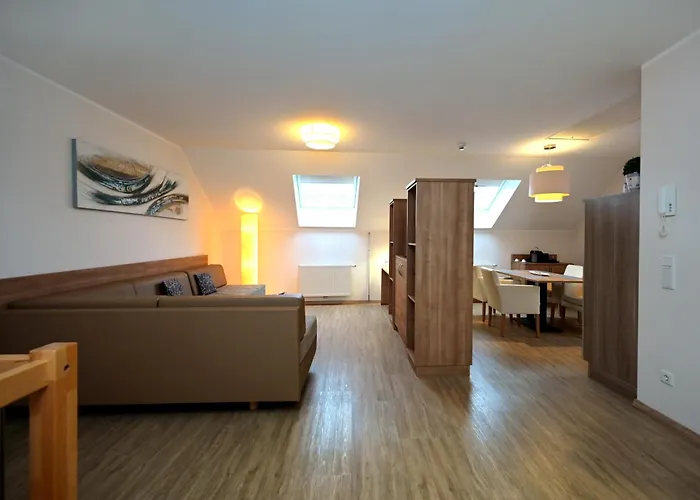3-Sterne-Hotel: Hotel & Living Am Wartturm