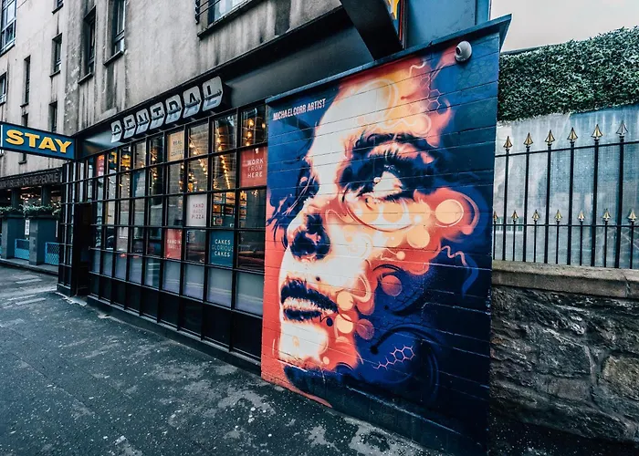 Hotel with view: Stay Central Hotel