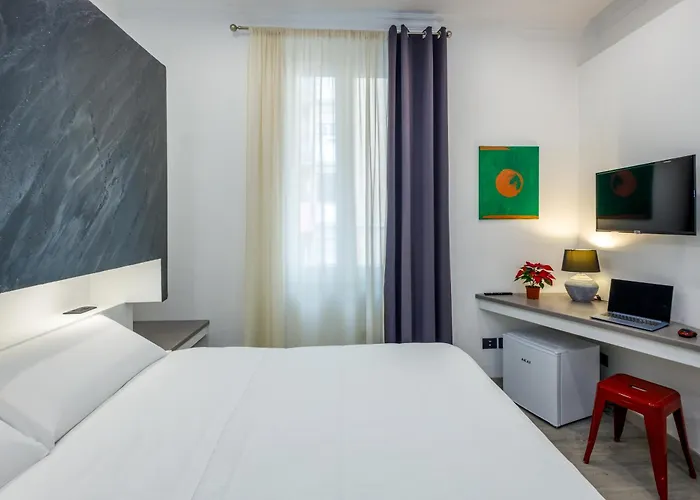 Crossroad Hotel