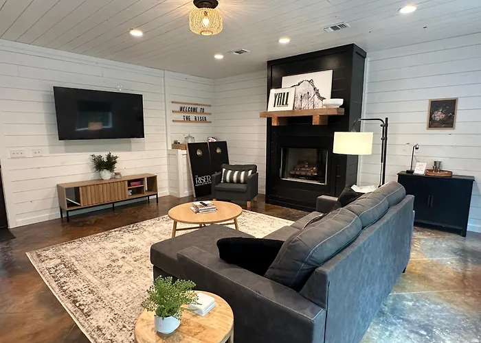 The Riser - Brand New Modern Cabin In Broken Bow