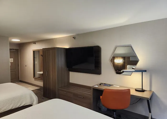 Holiday Inn Express Hotel & Suites Crawfordsville By Ihg