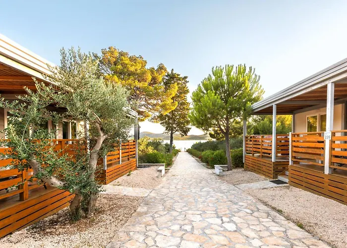 3-Sterne-Hotel: Eurocamp Mobile Homes At Campsite Ljutic