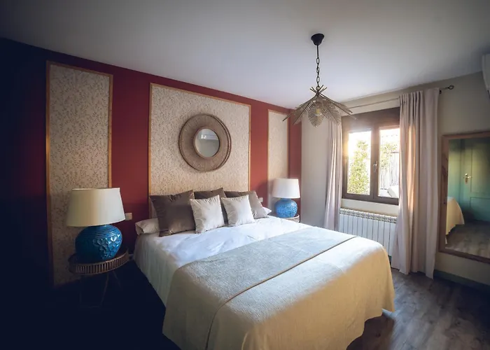 Hotel cerca del colegio: Petit Candeleda