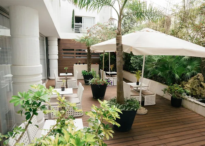 Macarico Beach Hotel