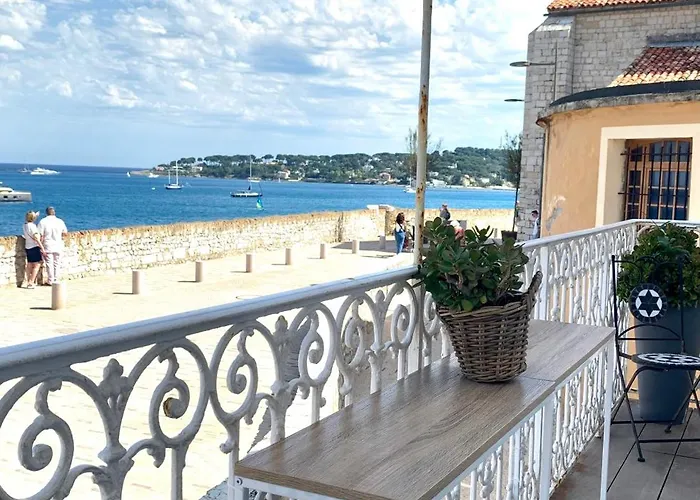 Les Remparts Antibes Location