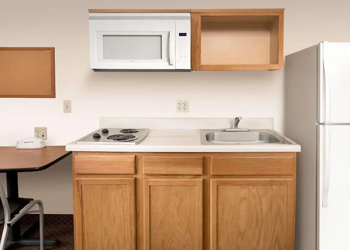 Beach hotel: Woodspring Suites Savannah Garden City