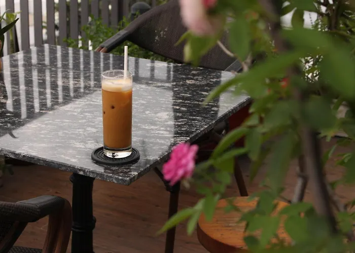 The Bloom Pham Viet Chanh - Modern Living Space In Saigon - A Top Choice For Western Travelers