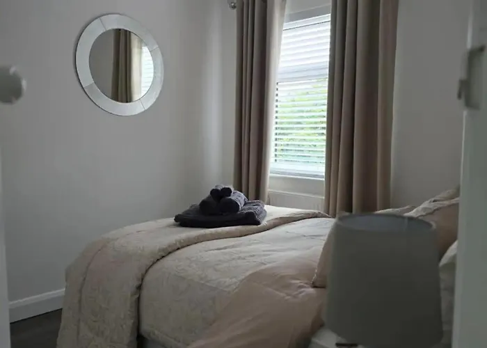 Hotel: Perfect Home From Home Heart Of Belfast Sleeps 6