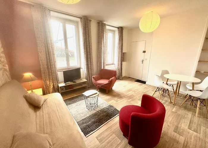 Le Clos Des Baleines 1Er Etage Avec 1 Place De Parking Privee Dans Un Garage