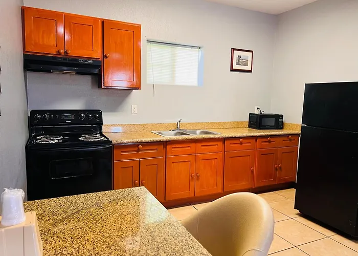 Motel: The Shades Motel