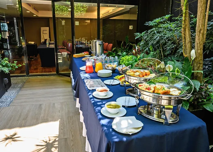 Las Suites Campos Eliseos