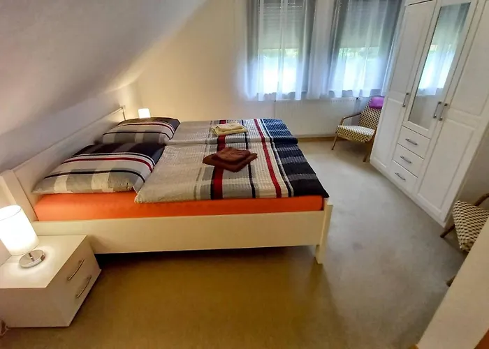 Ferienvermietung: Ferienwohnung direkt am See
