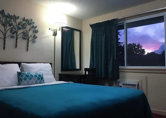 Motels Swiss Cottage Inn