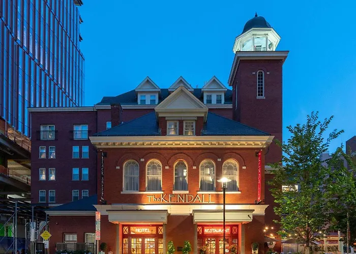 Airport Hotel: The Kendall Hotel At The Engine 7 Firehouse