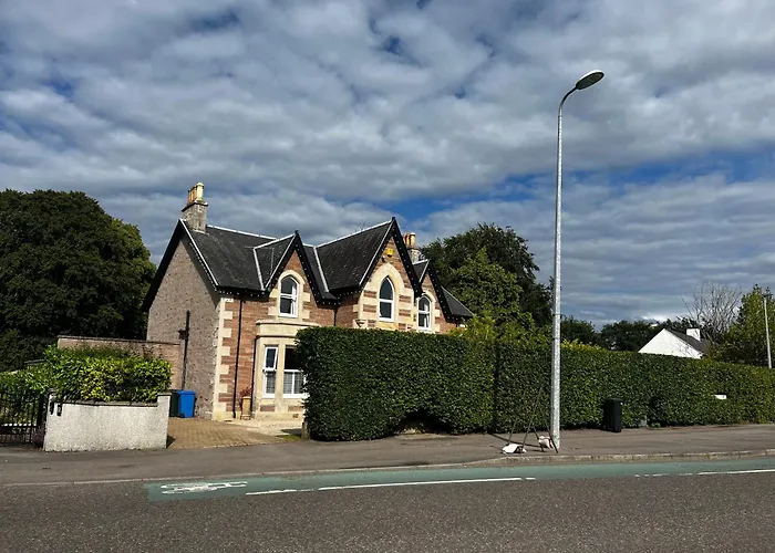 Family Hotel: Beinn Mhor Lodge, 63 Culduthel Road