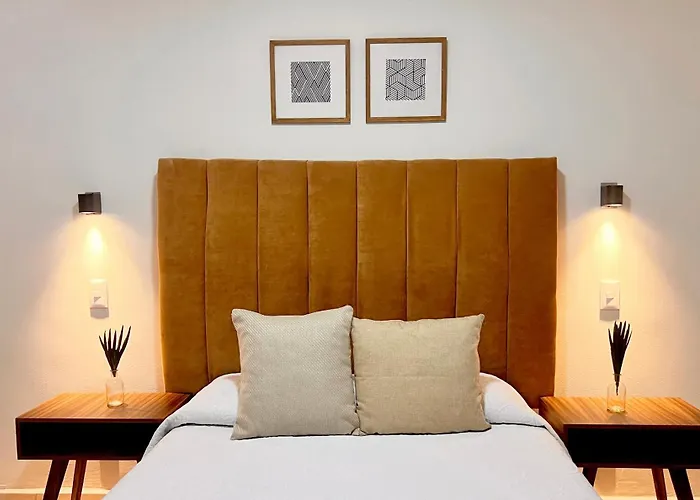 Casa de huéspedes: Suites ciento 37