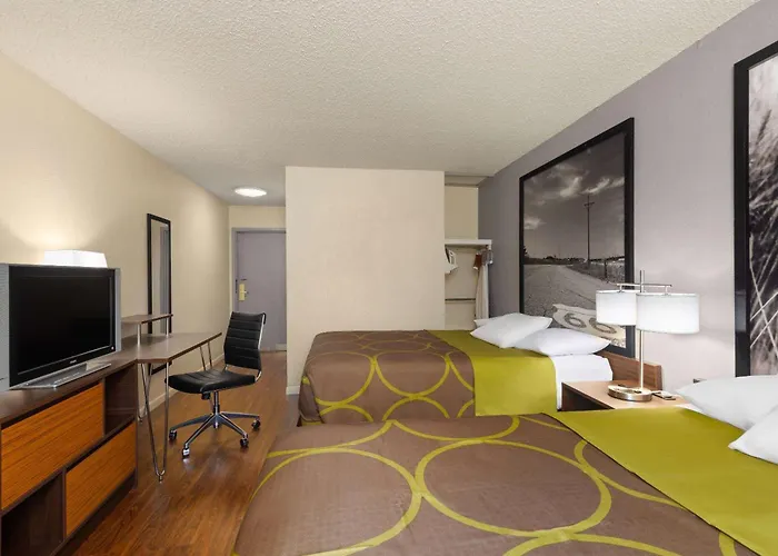 Motels Super 8 By Wyndham Dodge City