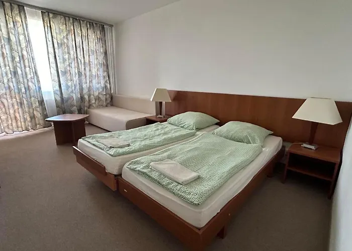 Hotel Am Aranypart Szallo-Koezoessegi Szallashely