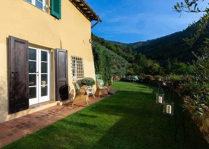 Villa Nel Bosco, Charming Tuscan Retreat With Private Pool And View