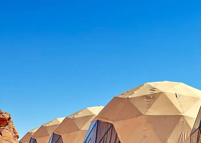 Rum Crstyal Luxury Camp& Bubble