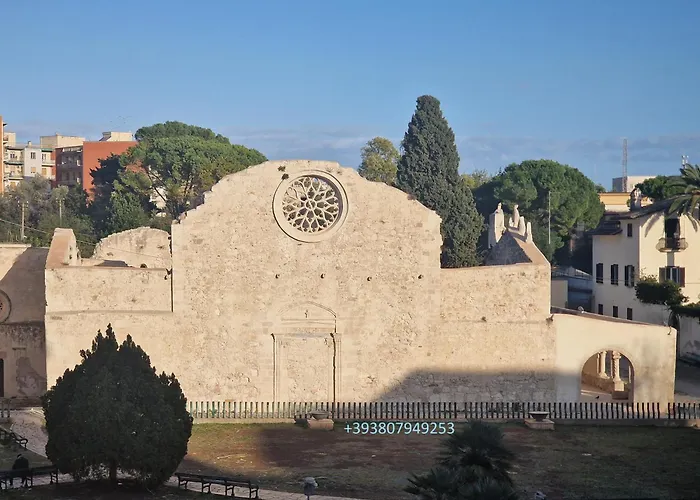 Sami Rooms: Theater District Retreat near Ortigia