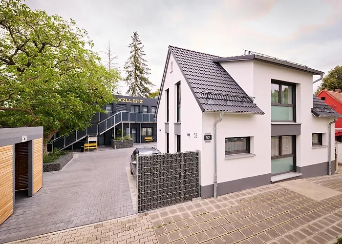 Xzllenz - 4 Schlafzimmer, Zentral, Parken, U-Bahn, 2 Bäder, 4 Smart-TV, optional Einzelbett