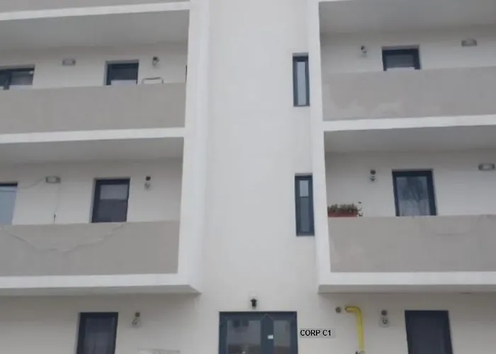 Apartament In Complex Rezidential Cu Parcare In Curte