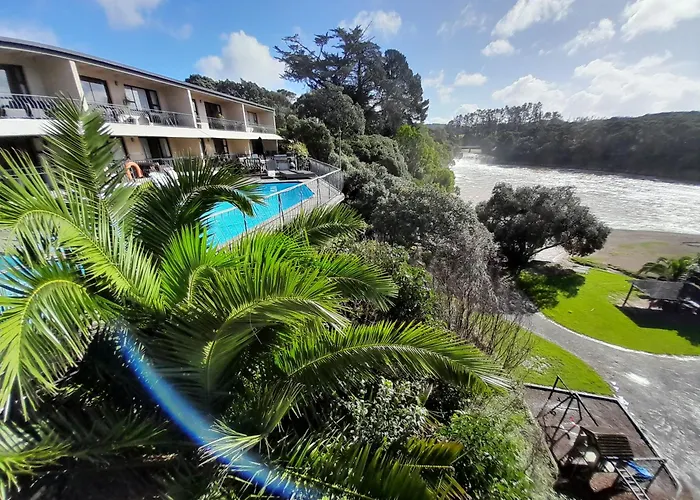 Waterfalls Estate - & Campground