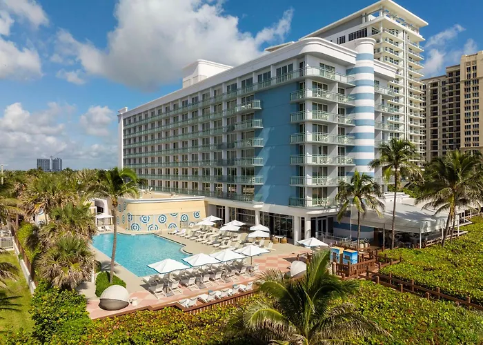 The Singer Oceanfront Resort, Curio Collection By Hilton
