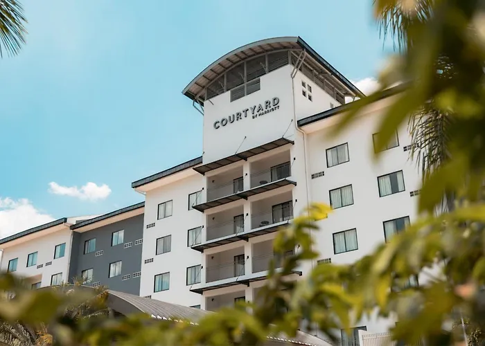 Courtyard By Marriott San Salvador