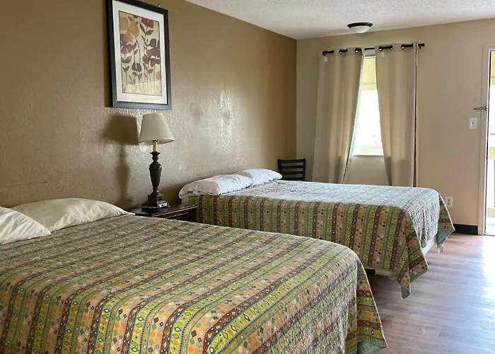 Deluxe Inn
