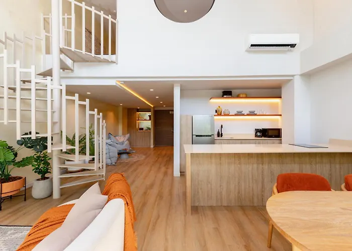 Family Hotel: Spot Building - Apartments