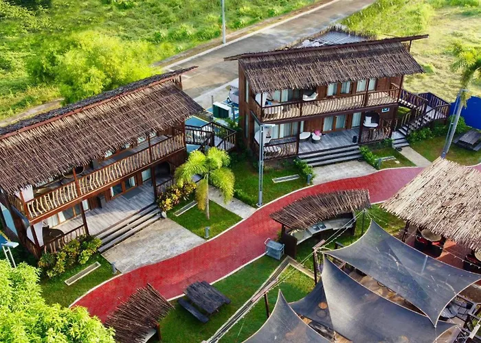 Crusoe Cabins Costa Azalea