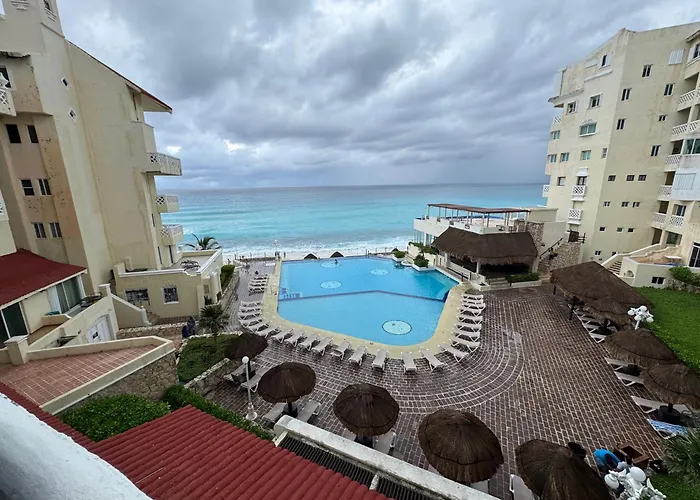 Cancun Plaza Sea View