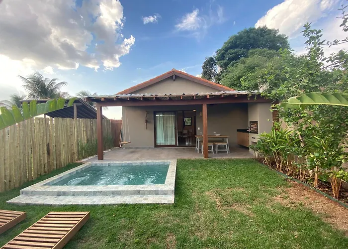 Bangalô com piscina e privacidade a 6 km do centro