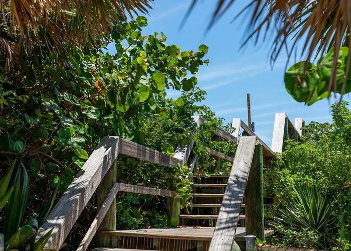 Beachside Hotel & Suites Cocoa Beach - Port Canaveral